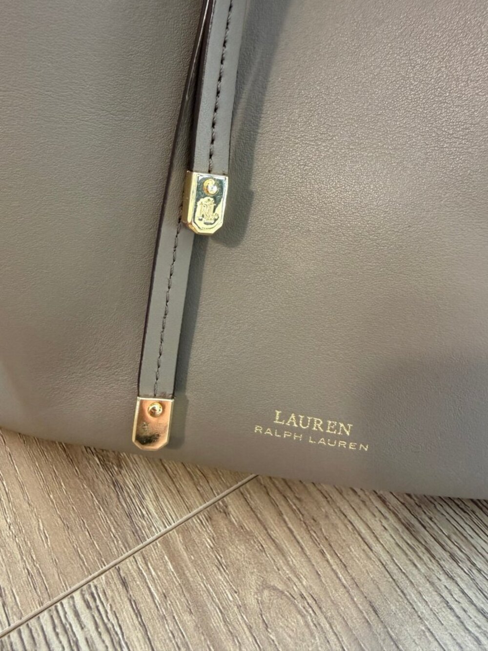 Lauren Ralph Lauren Dryden Debby Leather Bag - Picture 9 of 13
